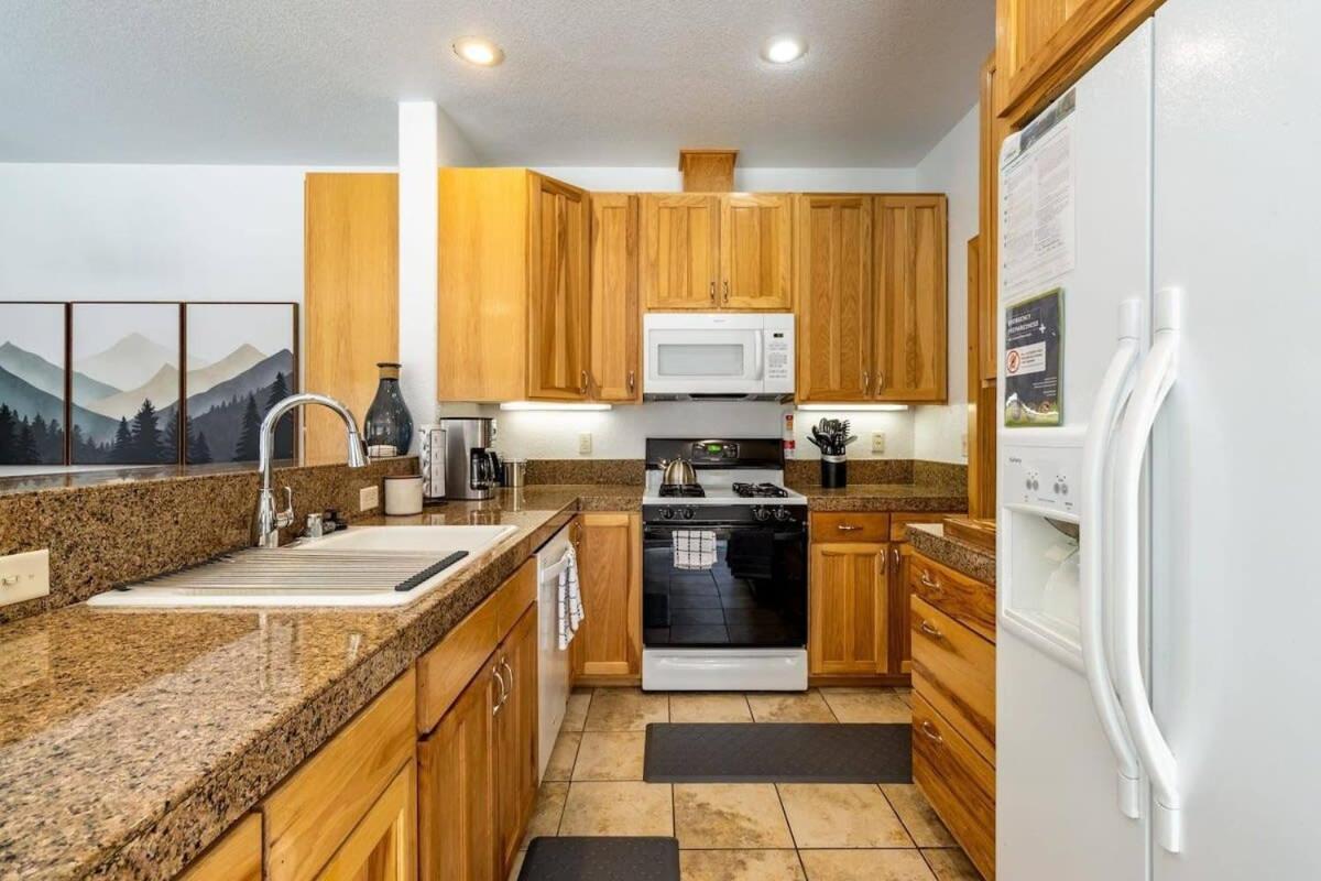 Bright 3Bd Kings Beach Townhome エクステリア 写真